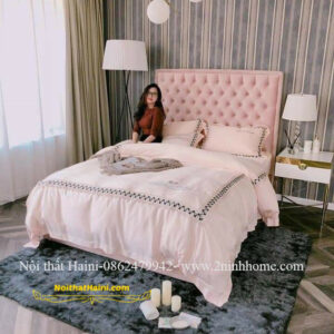 Giường bọc nệm đầu cao hồng phấn